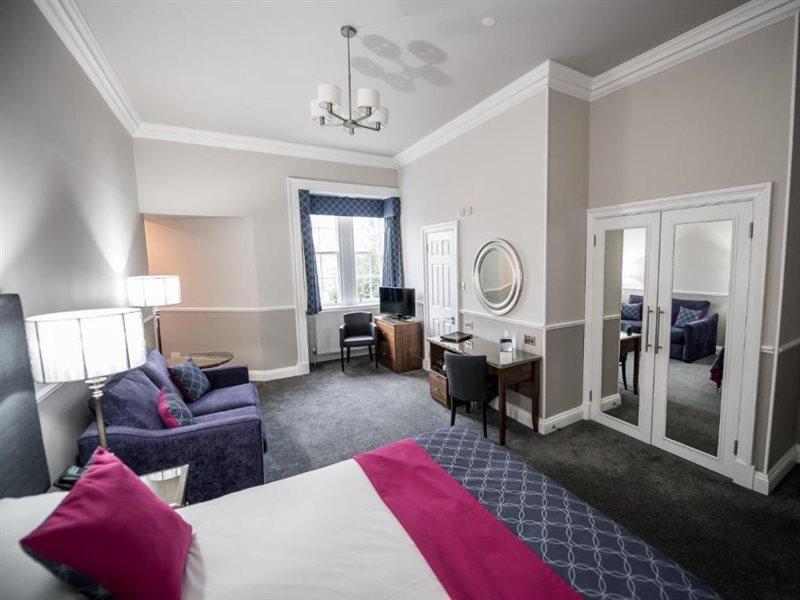 Kincaid House Hotel Milton of Campsie Экстерьер фото