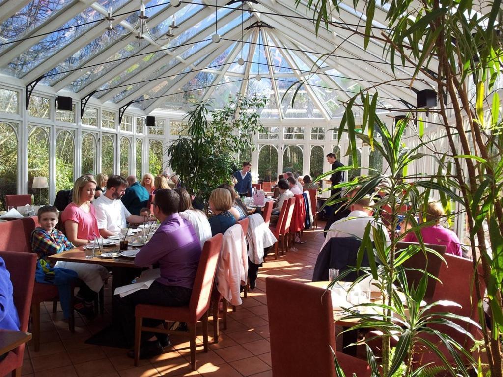 Kincaid House Hotel Milton of Campsie Экстерьер фото
