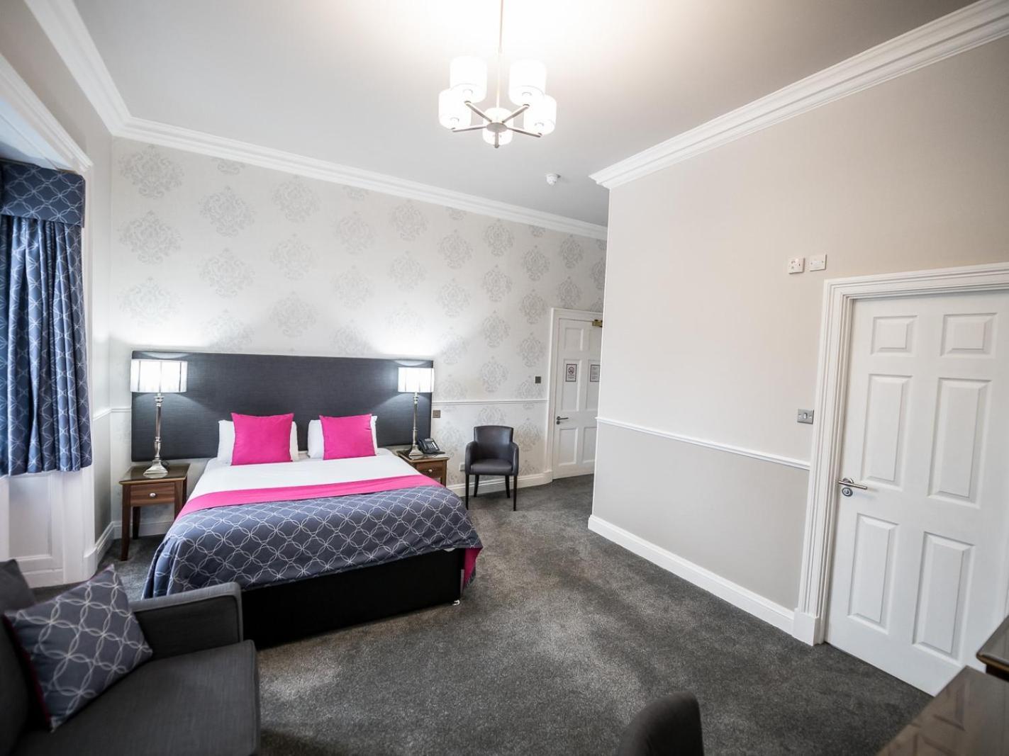 Kincaid House Hotel Milton of Campsie Экстерьер фото